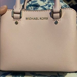 Michael Kors savannah mini xbody